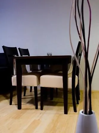 Flores דוברובניק